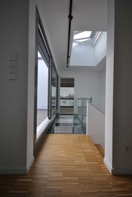 Architekten Stadthaus über 3 Etagen mit großer Dachterrasse