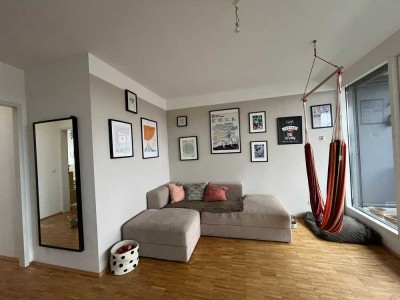 *** PENTHOUSE mit Dachterrasse, TG-Stellplatz und Aufzug! ***