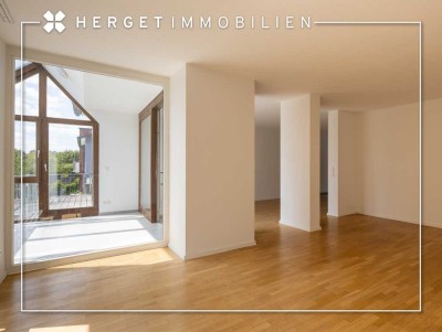 ***Großzügige 3,5-Zimmer-Wohnung mit Wintergarten & Balkon***