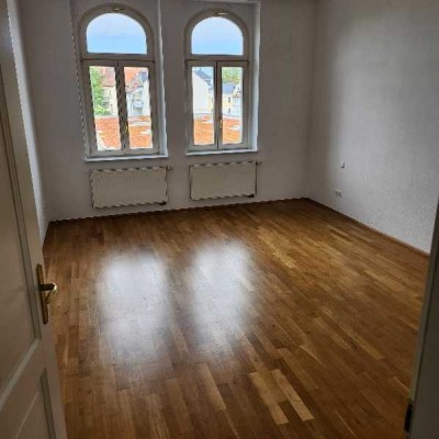 WG geeignet: 3 Zimmer Wohnung mit Balkon