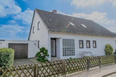 Wohnen mit Charme: Einfamilienhaus inklusive Garage auf Erbpachtgrundstück