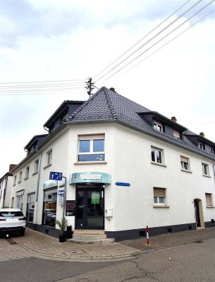2 Zimmer Dachgeschoss Wohnung in MA - Friedrichsfeld