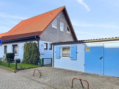 Komfortables und energetisch saniertes Einfamilienhaus mit Wintergarten und Garage in Neuengroden