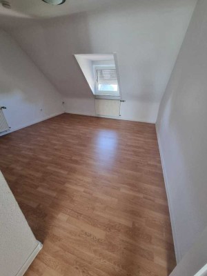 Freundliche 2-Zimmer-Dachgeschosswohnung in Mannheim