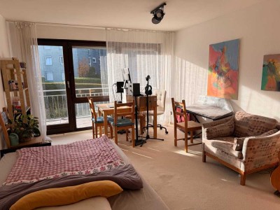Helle 1-Zimmer-Wohnung mit Balkon in ruhiger Lage in Stuttgart-Botnang