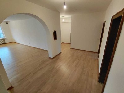 Renovierte 3-Zimmerwohnung mit Stellplatz!