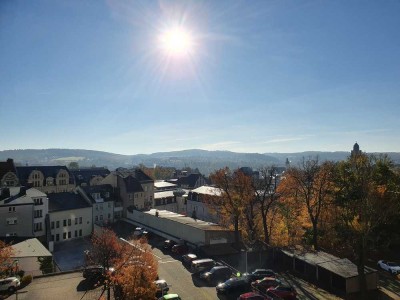 **Schöne, helle 4-Zimmer Wohnung mit tollem Ausblick in der Innenstadt von Plauen**