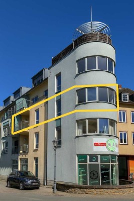 Lichtdurchflutete 2-Zimmer-Wohnung mit Balkon & Festungsblick - barrierefrei & zentral