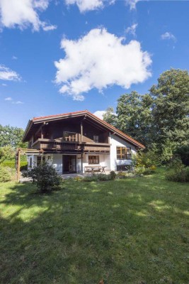 Großzügiges Landhaus in idyllischer Lage in Stockdorf