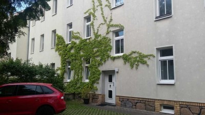 Hübsche 2-Raum-Wohnung mit Einbauküche, keine Maklergebühren