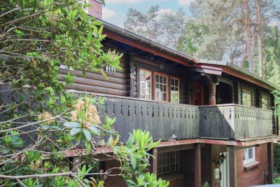 Individuelles Zweifamilienhaus mit großem Garten – besonderes Potenzial in ruhiger Lage