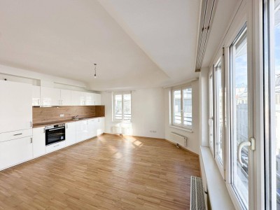 Bezaubernde Dachgeschoßwohnung in AKH-Nähe