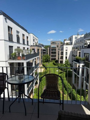 Mitten in der Stadt und dennoch ruhig/ 5 Zimmerwohnung mit 2 Balkonen und einer Tiefgarage