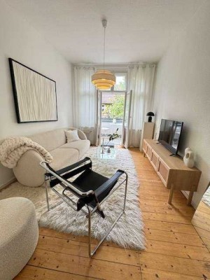 Schön möblierte 2-Zimmer Wohnung mit Balkon in Friedrichshain