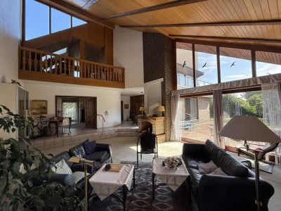 Top Architektenhaus mit viel Platz, Galerie, Keller, Garten & Garage in bester Lage von Burgdorf!