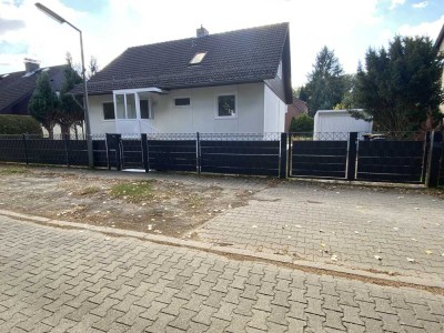 Renoviertes Einfamilienhaus mit 6 Zimmern in Berlin-Heiligensee