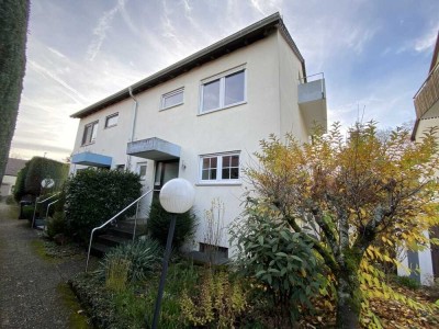 Tolle Doppelhaushälfte mit Garage und Carport in Top-Lage von Plattenhardt