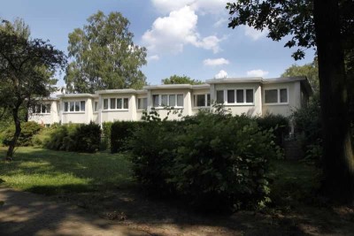 Helle 2 1/2 - Zimmer Wohnung zum 01.11.2025