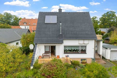 1-2 Familienhaus mit Platz Innen und Außen