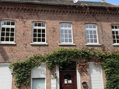 Stilvolle, vollständig renovierte 3-Zimmer-Wohnung in Bedburg