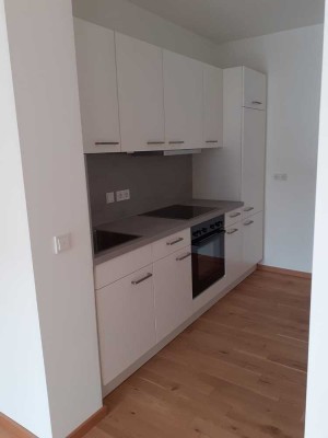 Erstbezug! neue 1-Zi Whg mit EBK, Balkon und Aufzug in Regensburg