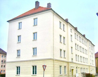 Große Familienwohnung mit 4 Zimmern sucht Mieter!