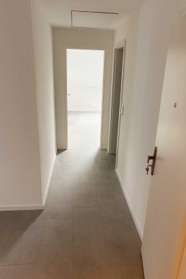 Moderne Dachgeschosswohnung in ruhiger Lage mit Waldblick – 64m², komplett neu saniert