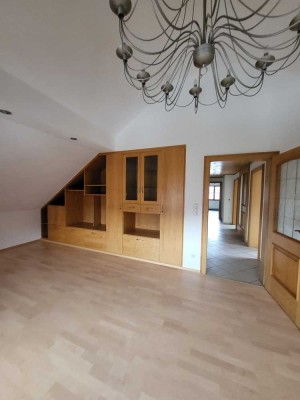 Dachgeschosswohnung in 84175 Gerzen