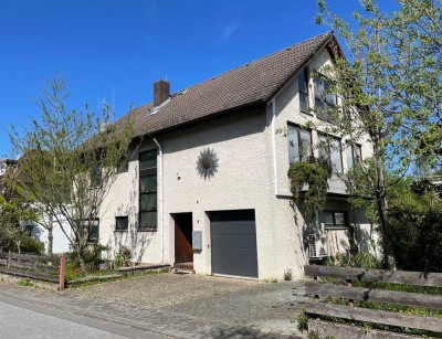 Sanierungsbedürftiges Zweifamilienhaus in Bensheim