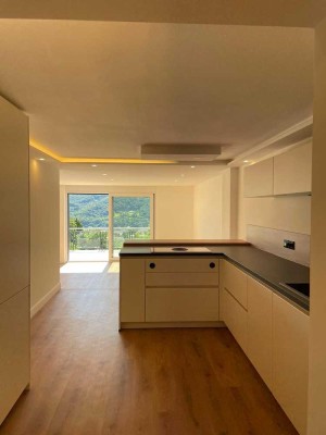 Schöne neu sanierte 2,5 Z.-Wohnung mit Terrasse und Garten in Lahnstein mit wundervollem Ausblick