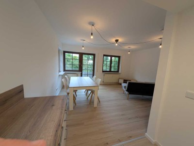 Möblierte 2-Zimmer-Wohnung mit Balkon & Stellplatz – Heigelsbach 43, Würzburg-Heidingsfeld