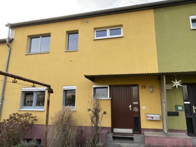 BIETERVERFAHREN! Sanierungsbedürftiges Reihenmittelhaus in Westhausen