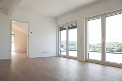 Erstbezug 2-Zimmerwohnung mit großem Sonnenbalkon und perfektem Ausblick