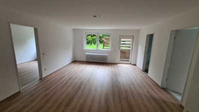 Geräumige 2-Zimmer-Souterrain-Wohnung in Heisterbacherrott