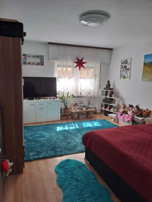 1-Zimmer-EG-Wohnung mit Balkon in Pforzheim