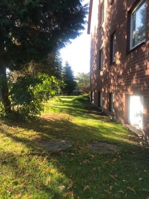 Wunderschöne ruhige 3 Zi. Whg. Im EG Wohnung mit Balkon in Lehrte Sievershausen