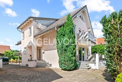 Grosszügiges Einfamilienhaus mit Einliegerwohnung