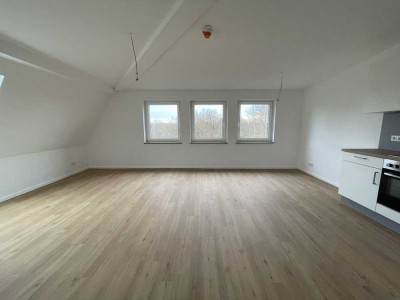 Helle 2-Zimmer Neubau-Dachgeschosswohnung in Hamburg-Lurup