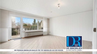 EFH mit Ausbaupotential inkl. Doppel- und Einzelgarage auf großem Grundstück