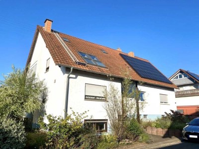 Großzügiges Einfamilienhaus mit Garage, Garten,  Photovoltaikanlage!