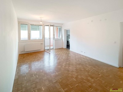 Kompakte Eigentumswohnung mit Loggia und Parkplatz in Graz-Mariatrost.