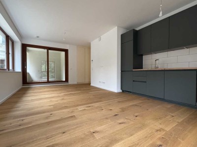 Moderne, 2- Zimmer Wohnung am Teltowkanal mit Fahrstuhl