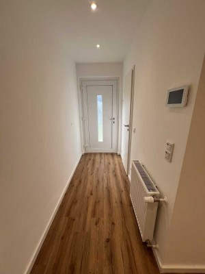 Stilvolle, sanierte 2-Zimmer-EGW mit geh. Innenausstattung und inkl. EBK, Teilmöbliert