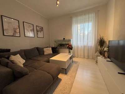 Sanierter Altbau-Traum: 2-Zimmer-Wohnung in bester Lage von Stuttgart-West