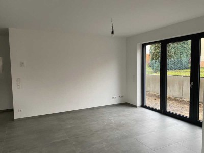 Neuwertige 2-Zimmer-EG-Wohnung mit Terrasse in ruhiger, zentraler Lage in Obernburg am Main