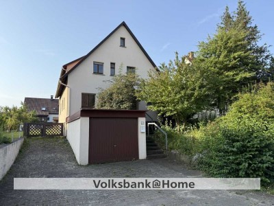 Wohnhaus mit großem, sonnigem Grundstück