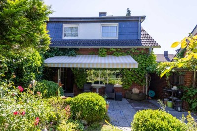 Bergisch Gladbach - Paffrath: Familienfreundliche Doppelhaushälfte mit Garage