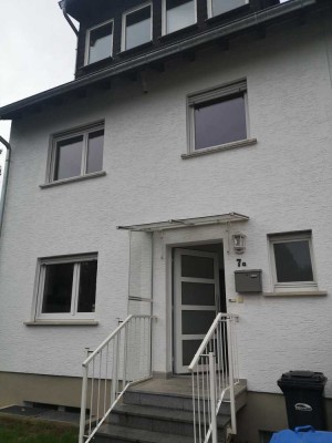 Geräumiges 6-Zimmer Reiheneckhaus in Bad Homburg v.d.Höhe