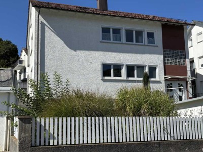 Zweifamilienhaus mit Garten in begehrter Wohnlage in Blaubeuren zu verkaufen