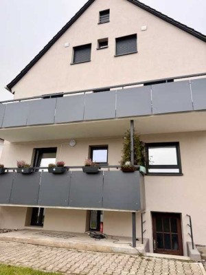 Frisch sanierte Maisonette im Dachgeschoss – mit neuer Einbauküche ab Februar